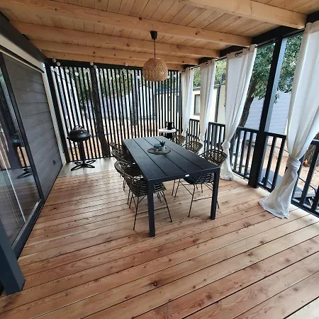 キャンプ場 Biograd Mobile Oasis ビオグラード・ナ・モル