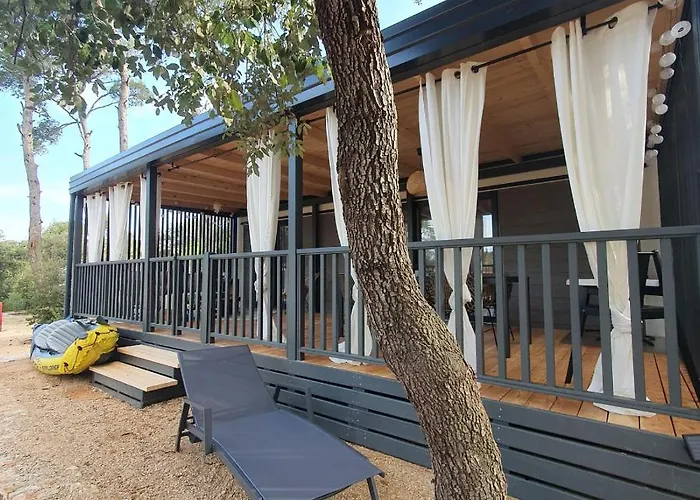 אתר קמפינג Biograd Mobile Oasis